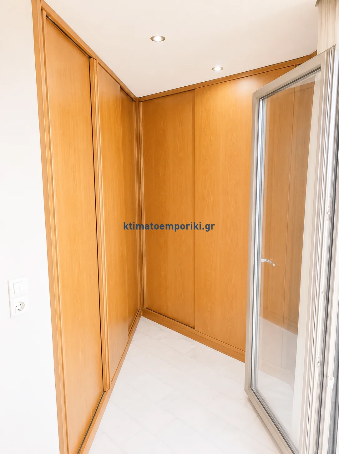 Gallery image 16