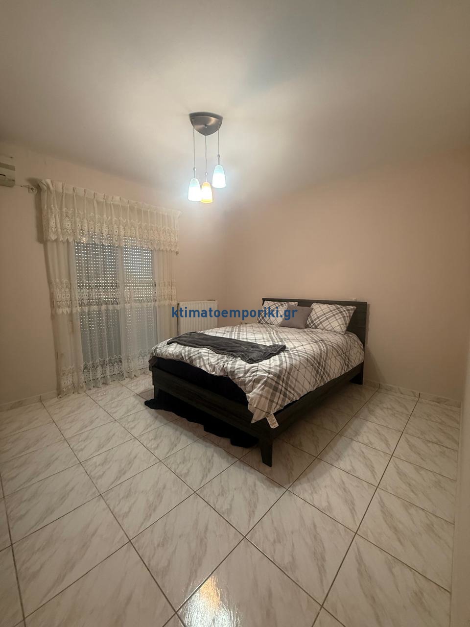 Gallery image 12