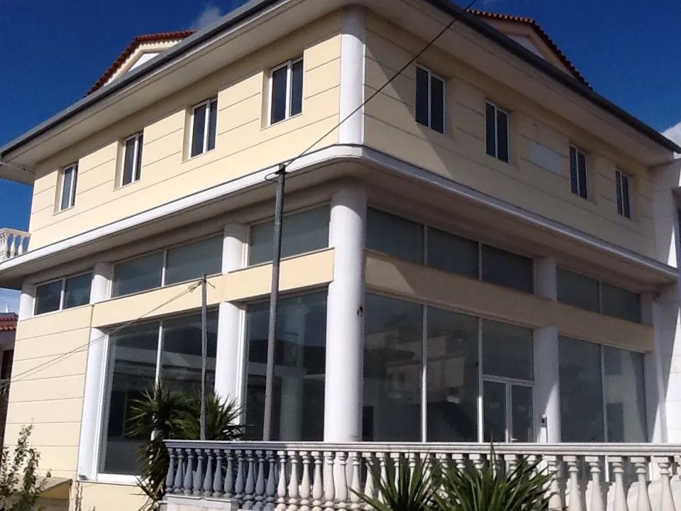 Gallery image 3