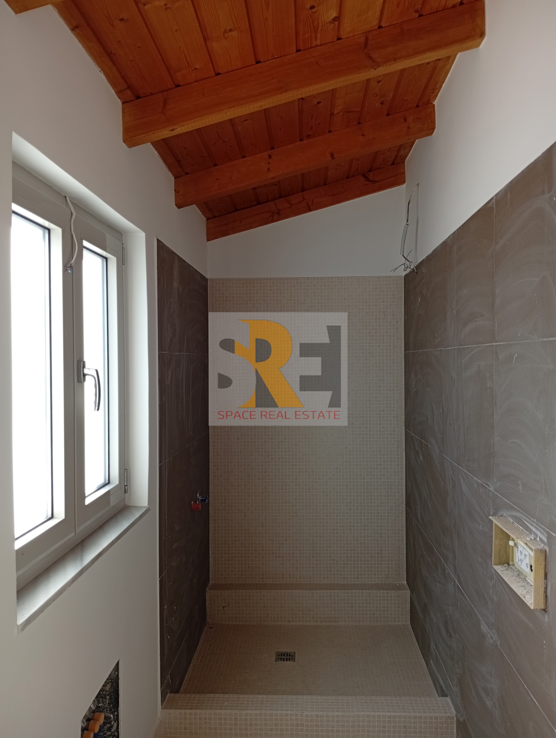 Gallery image 14