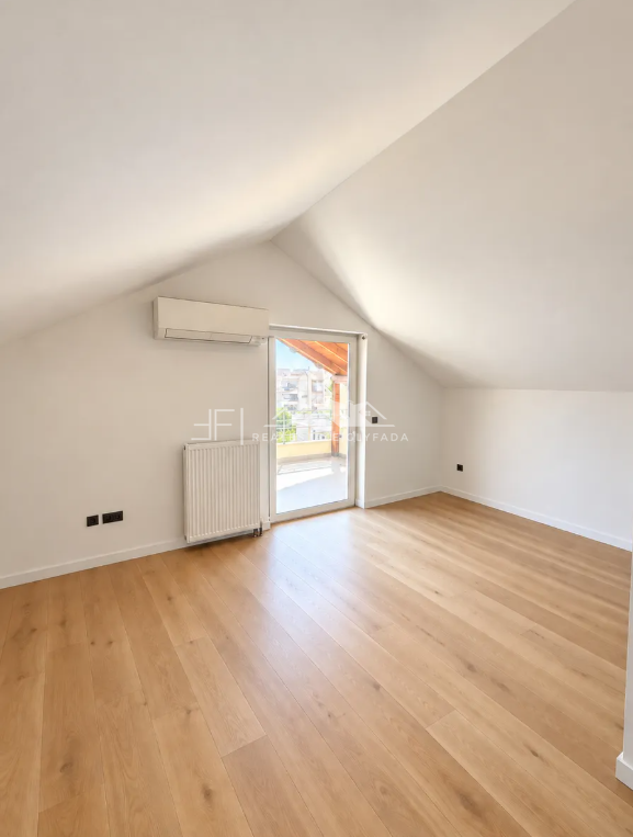Gallery image 7