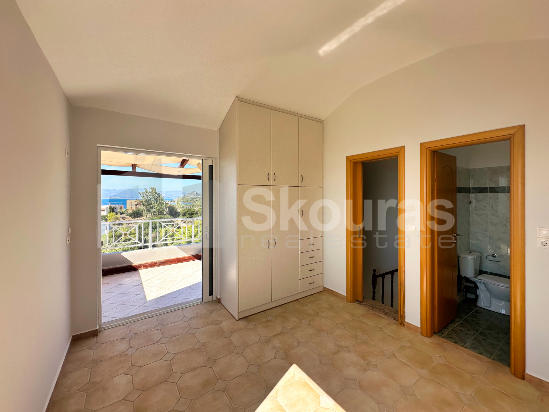 Gallery image 16