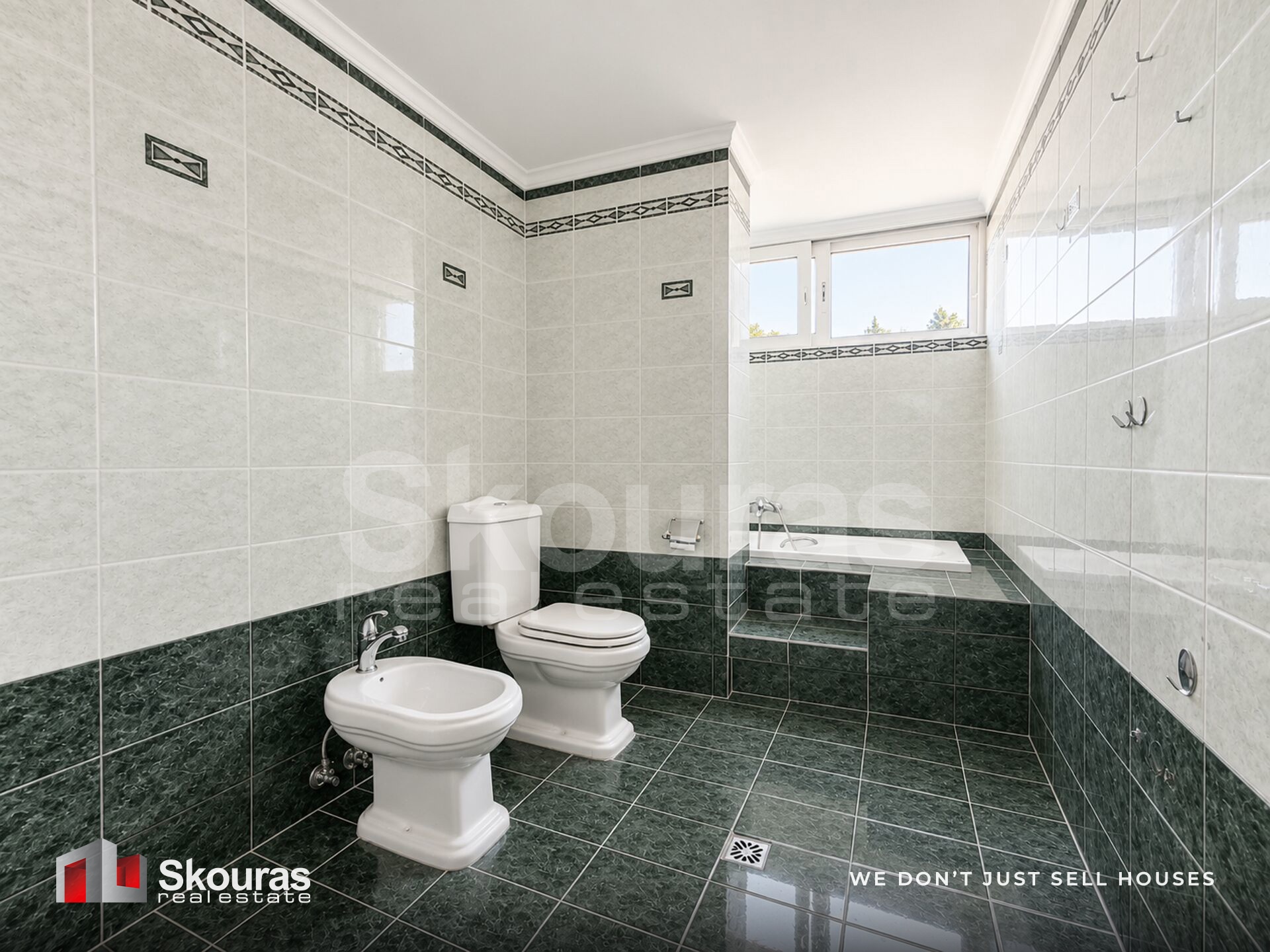 Gallery image 32