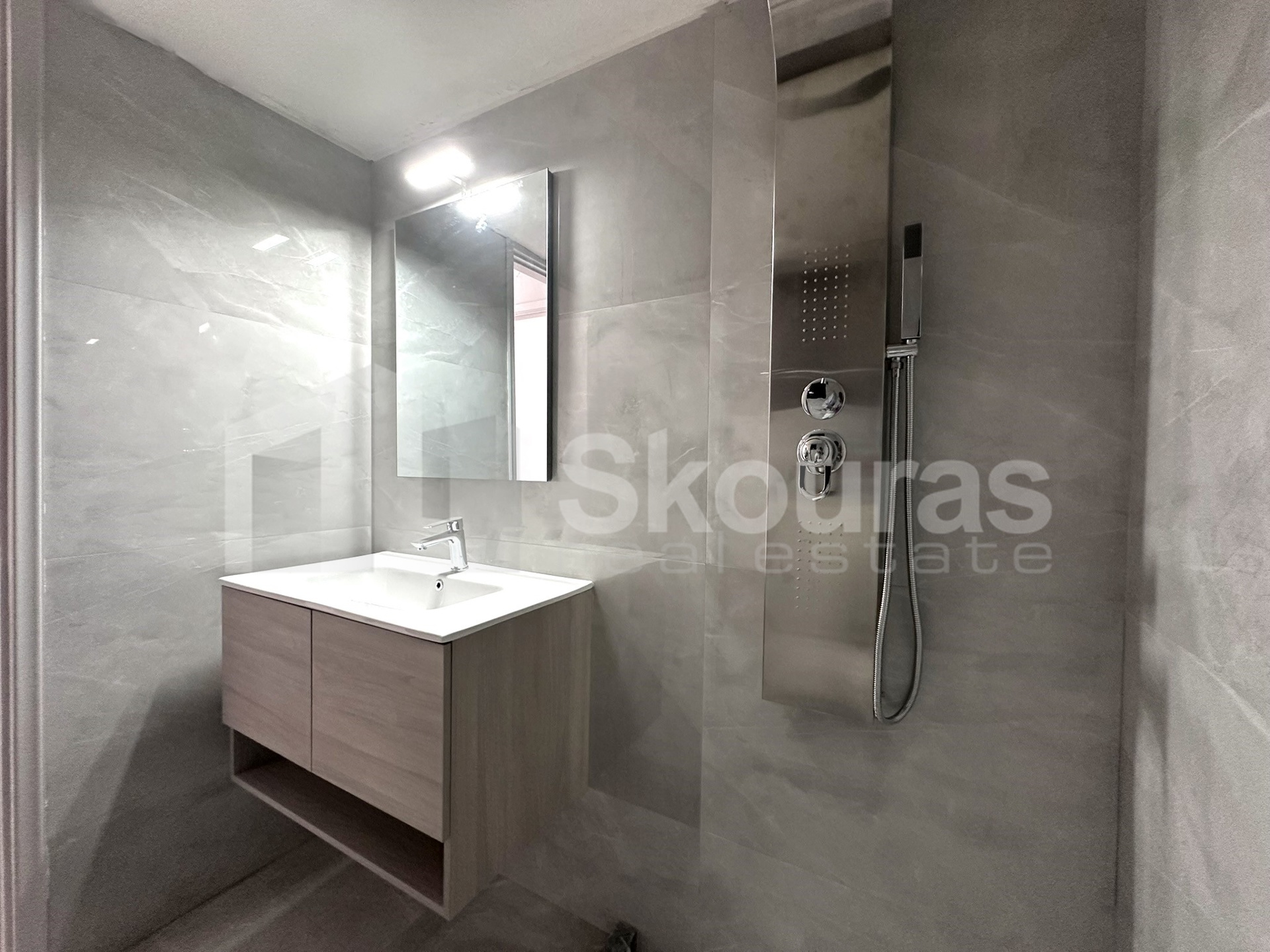 Gallery image 10