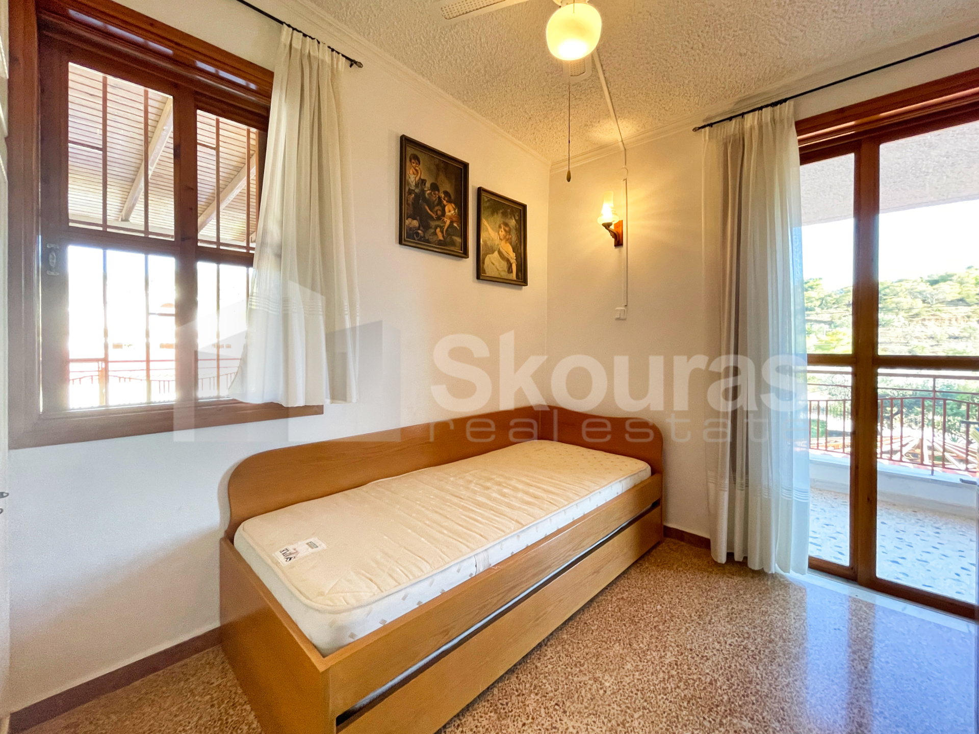 Gallery image 12