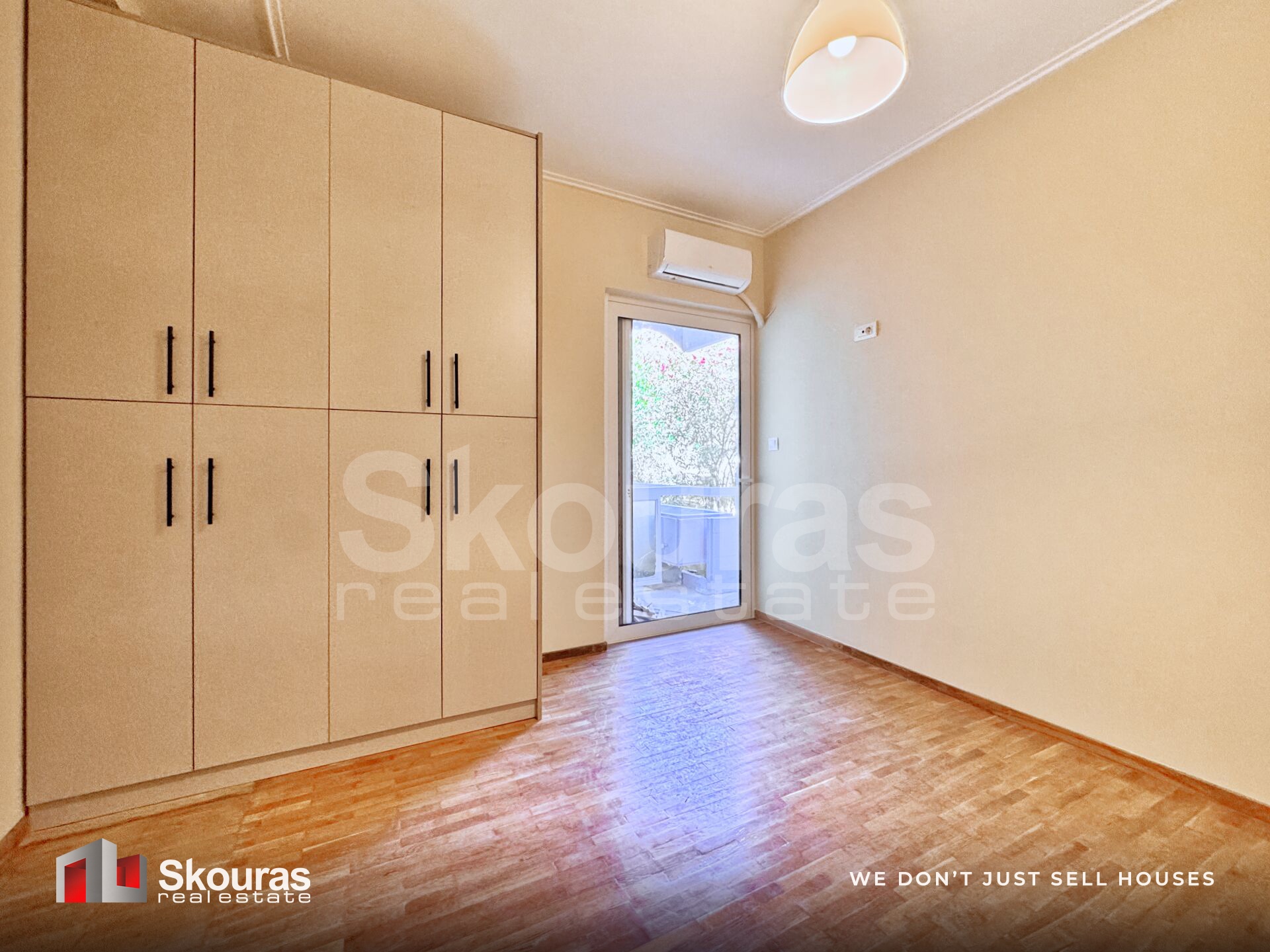 Gallery image 14