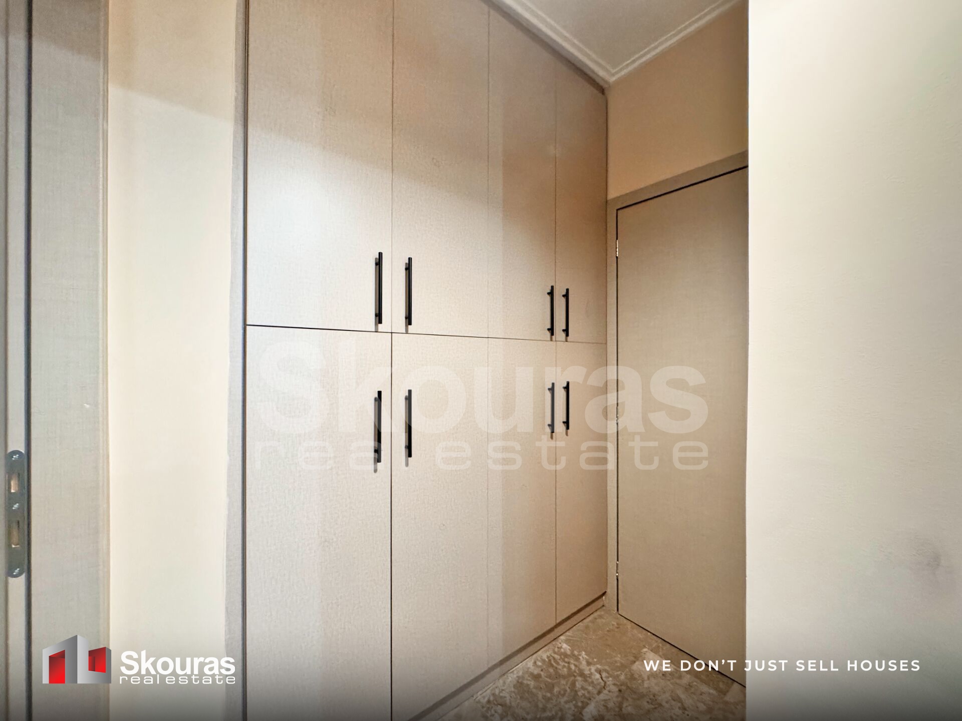 Gallery image 15