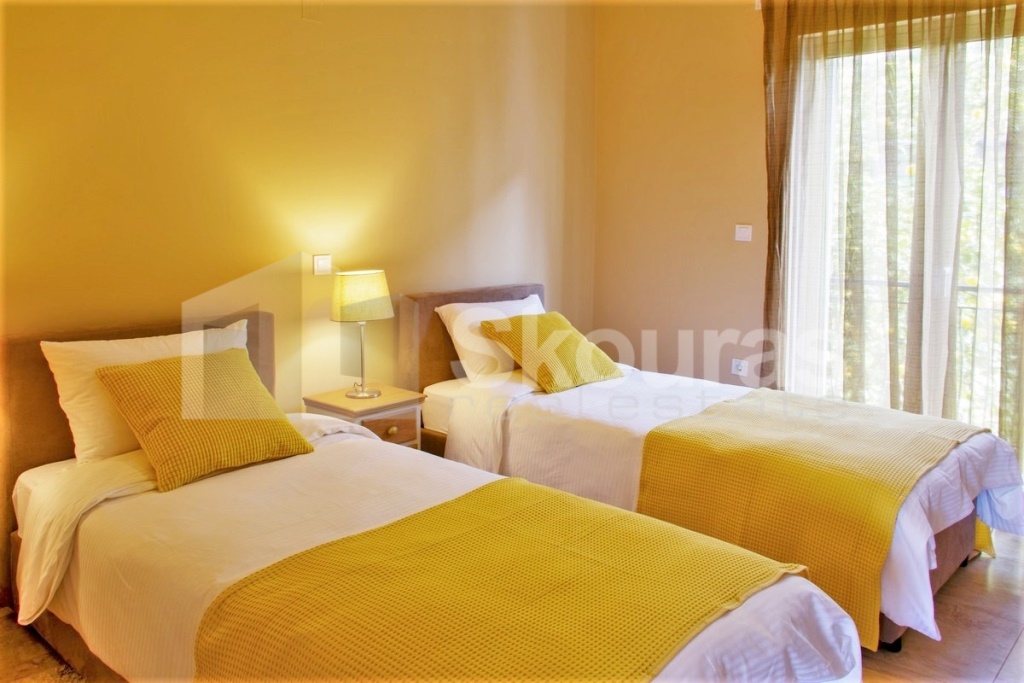 Gallery image 12