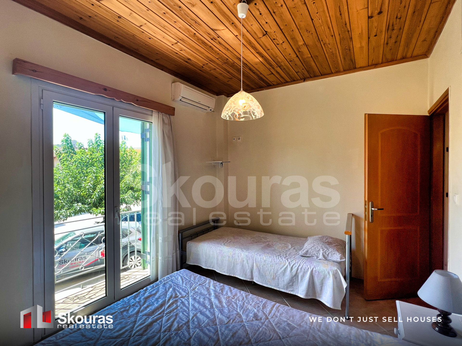 Gallery image 14