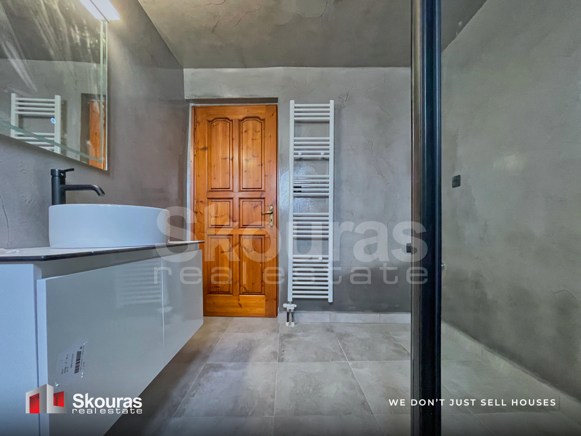 Gallery image 12