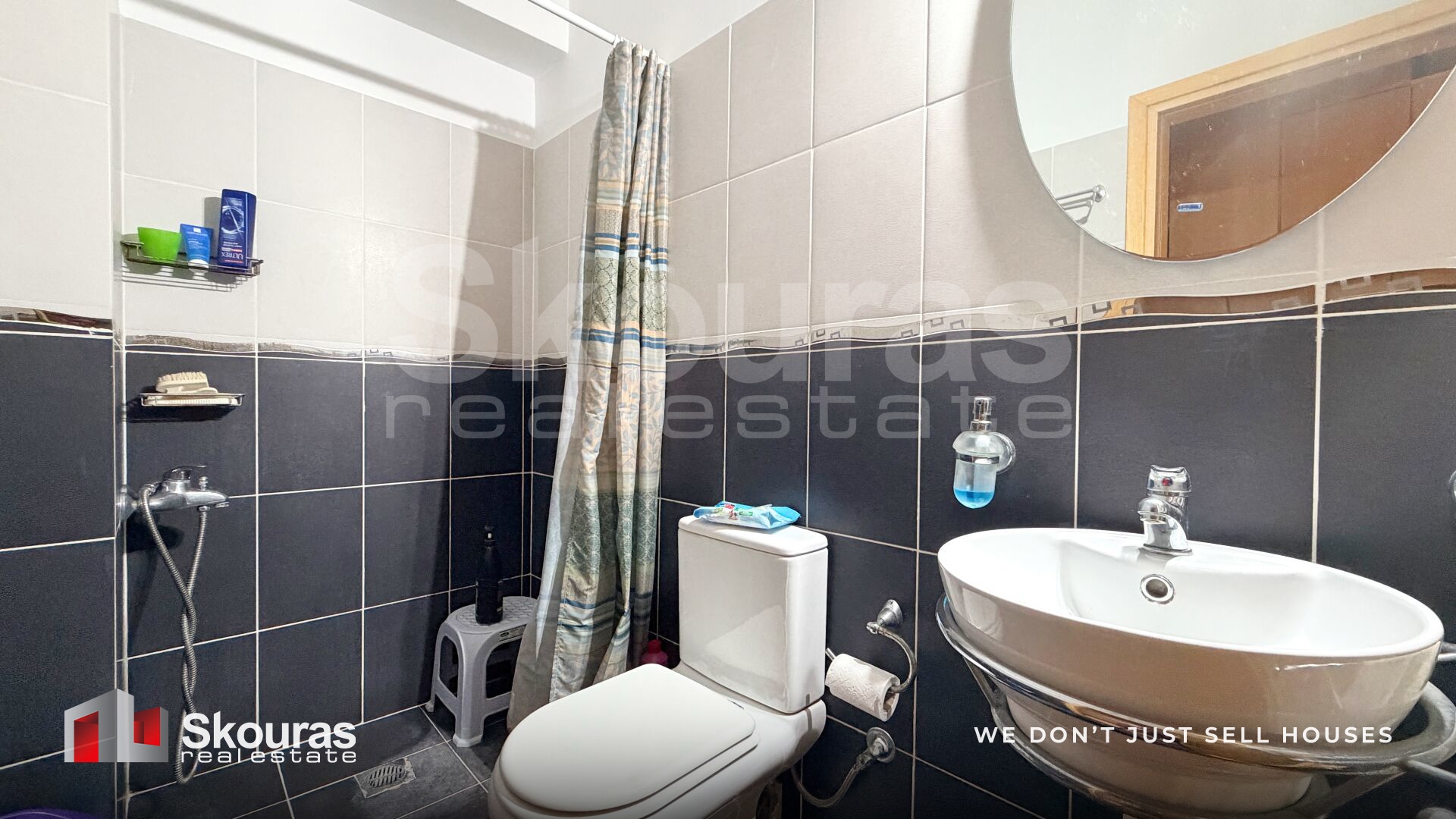 Gallery image 45