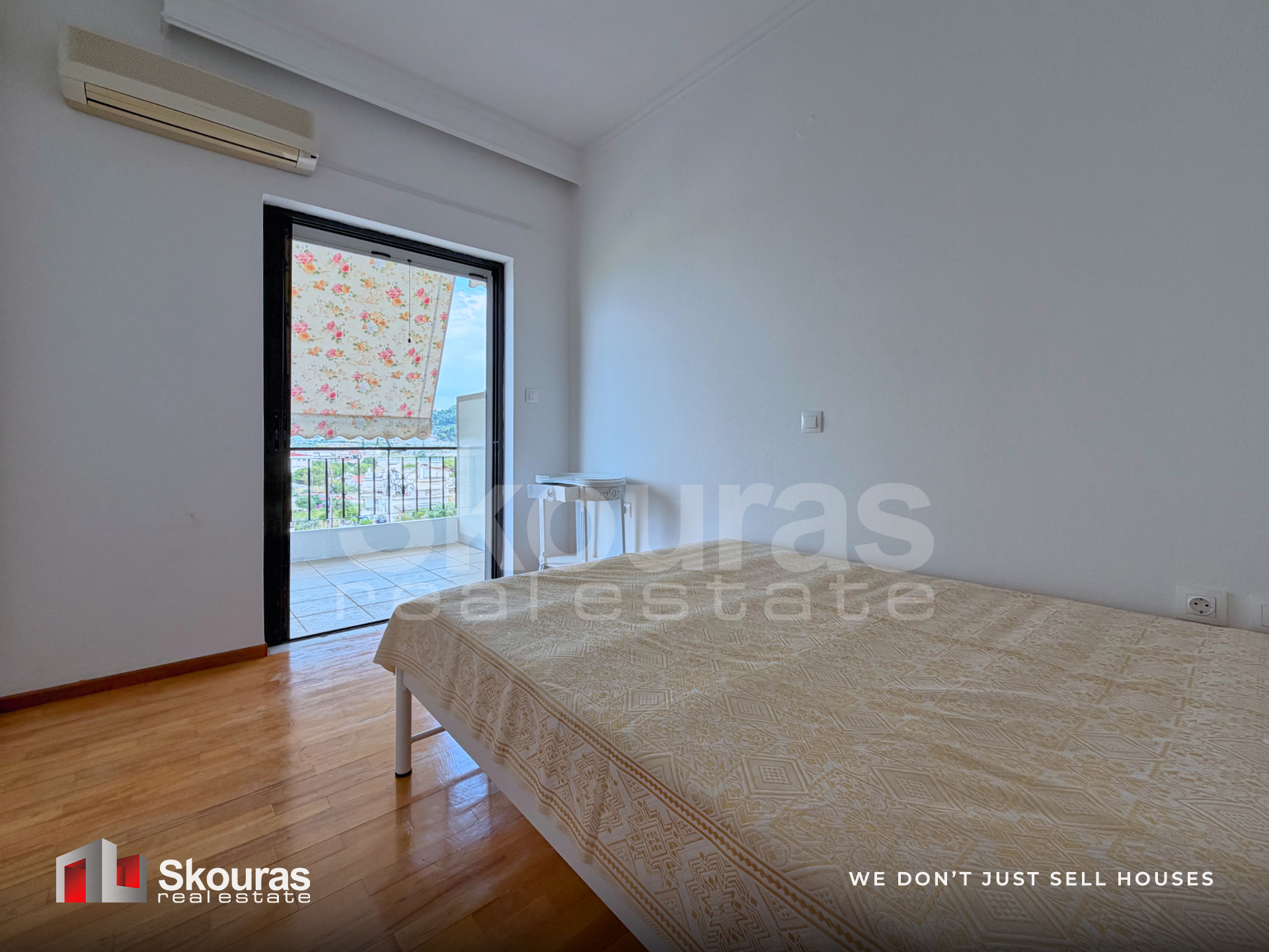 Gallery image 16