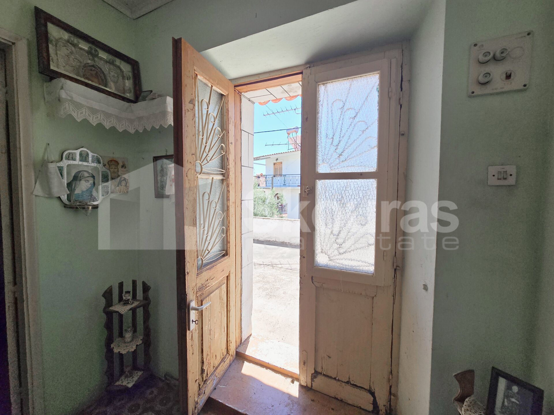 Gallery image 16