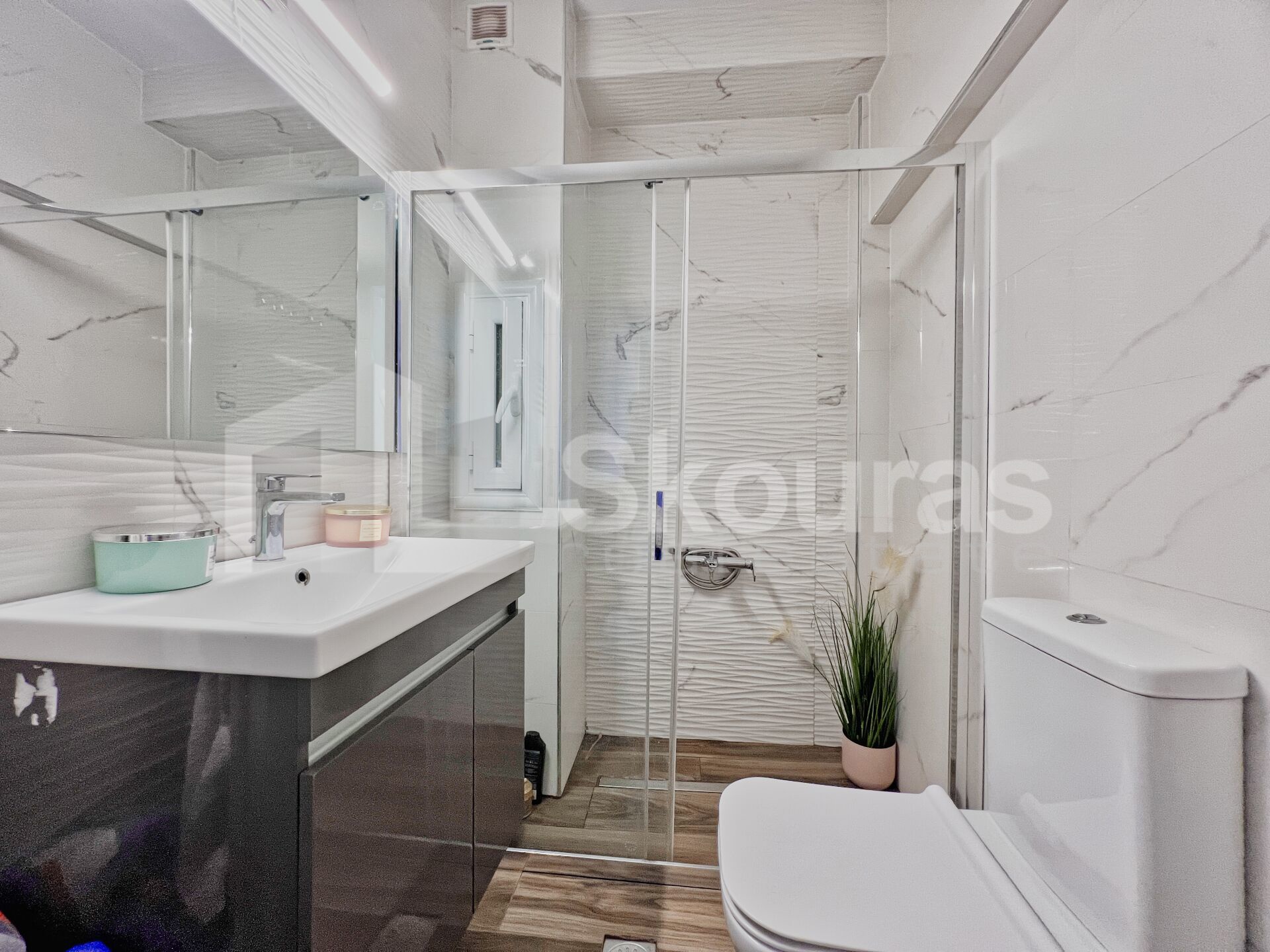 Gallery image 13