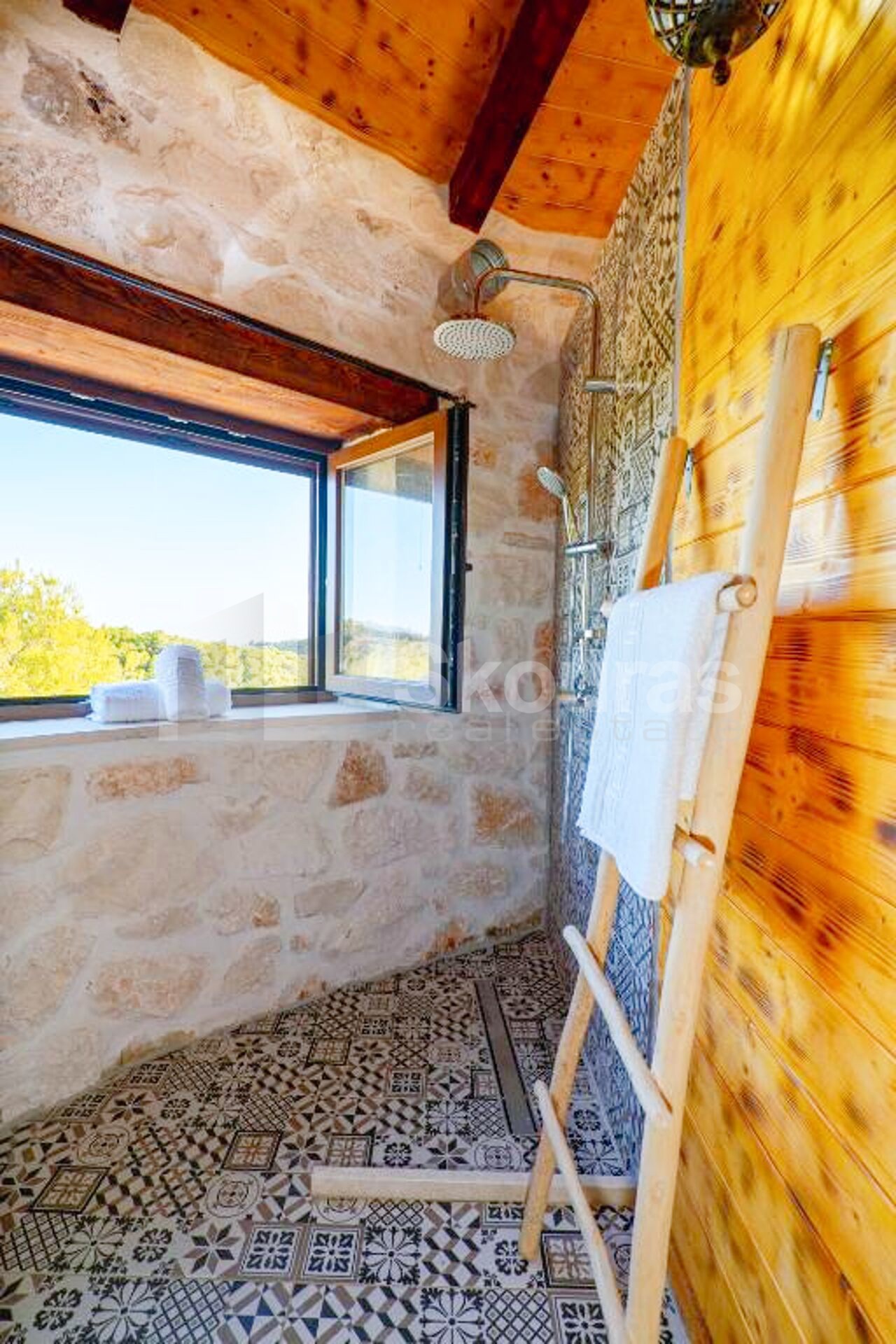 Gallery image 18