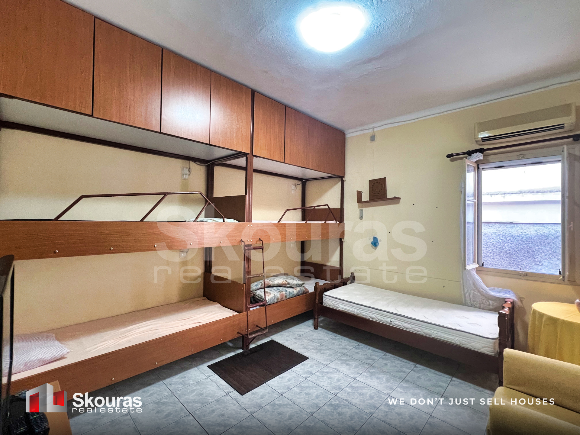 Gallery image 15