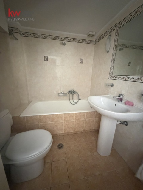 Gallery image 12