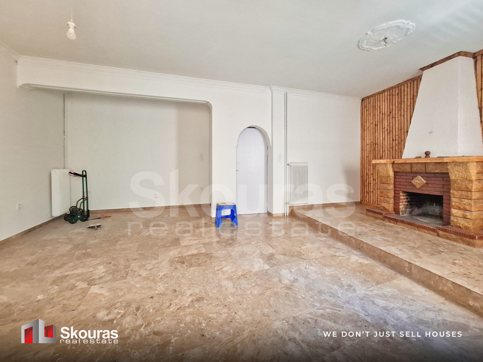 Gallery image 16