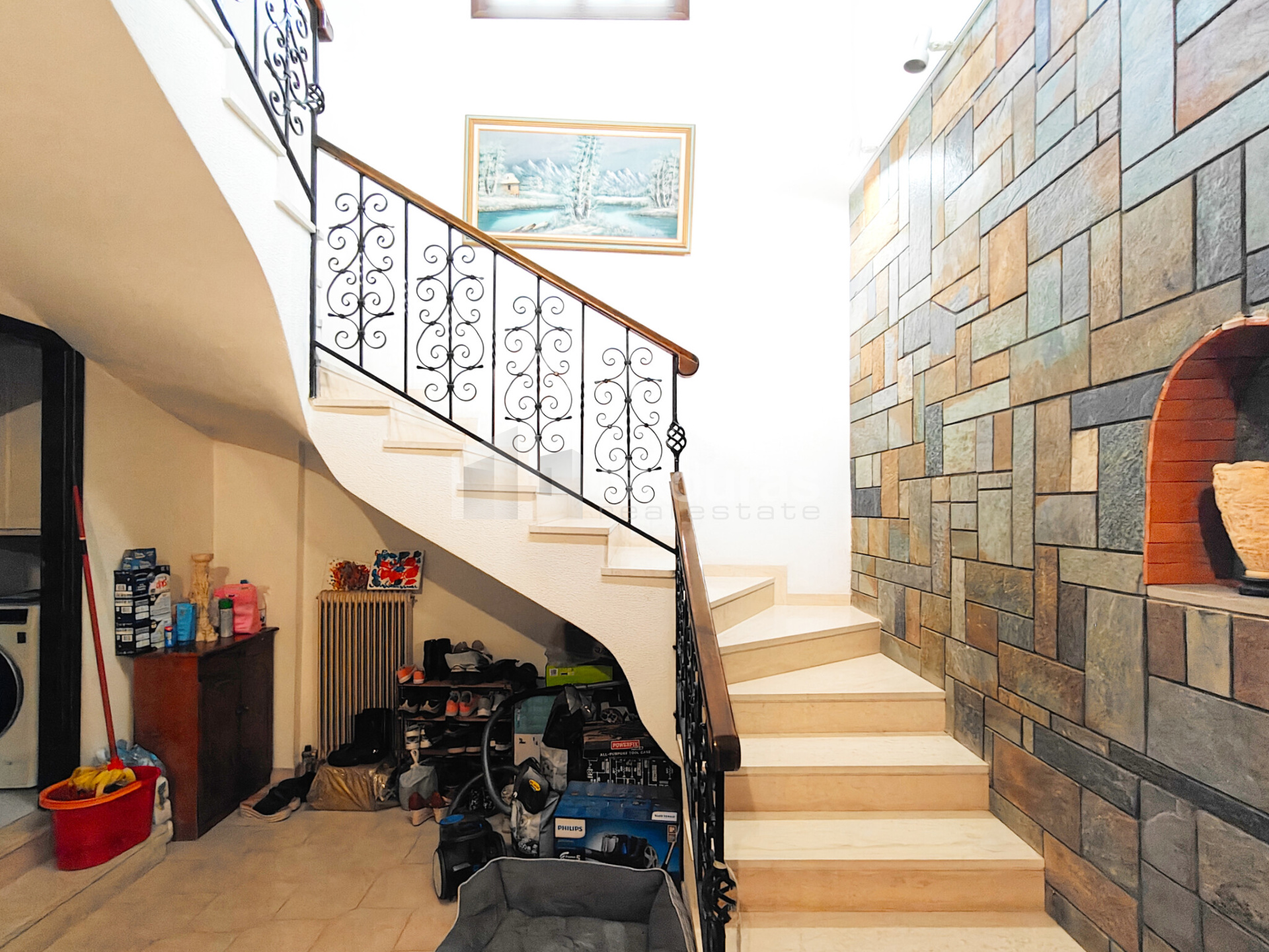 Gallery image 12