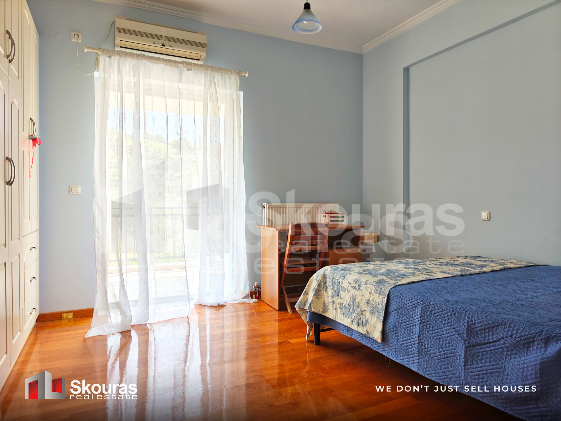 Gallery image 13