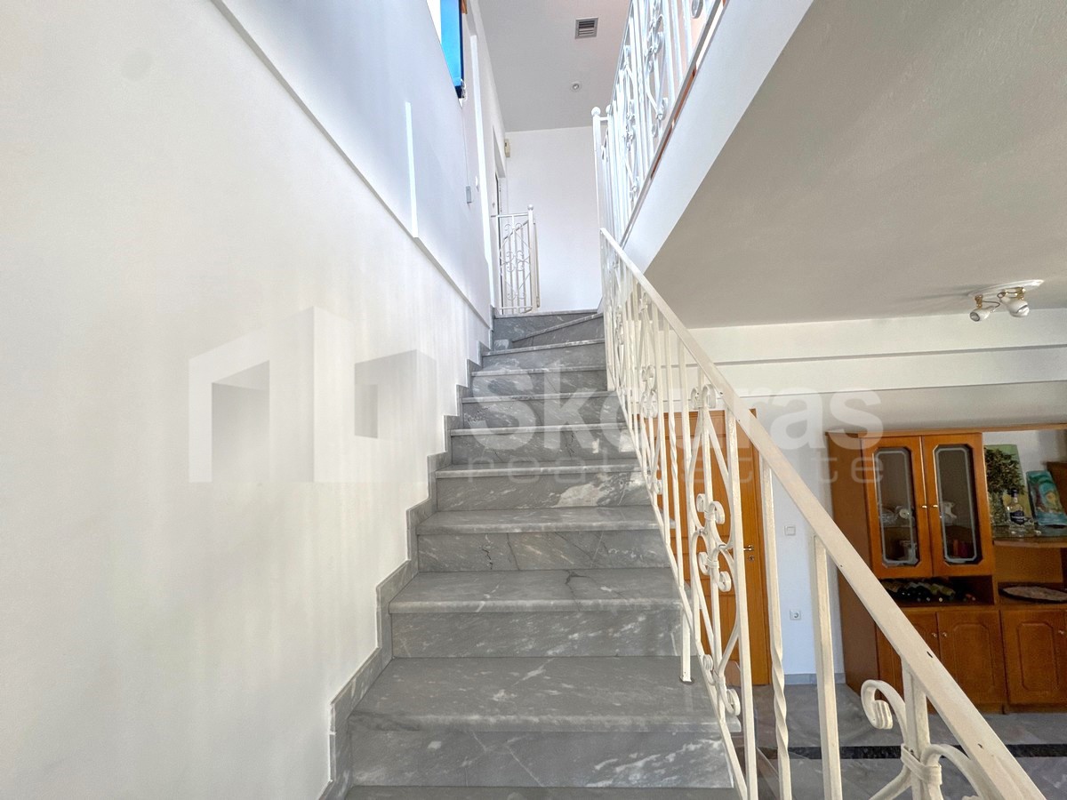 Gallery image 9