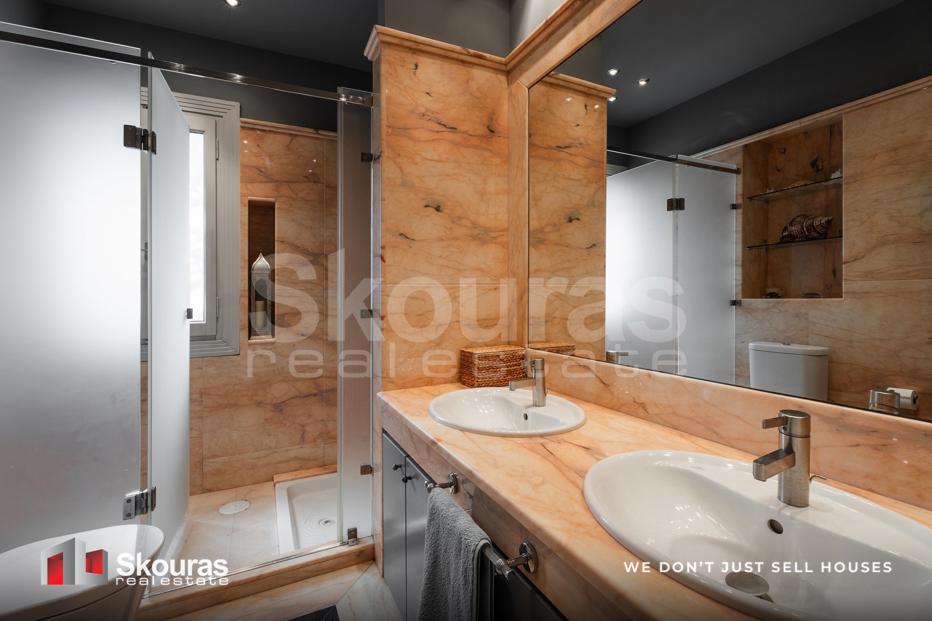 Gallery image 14
