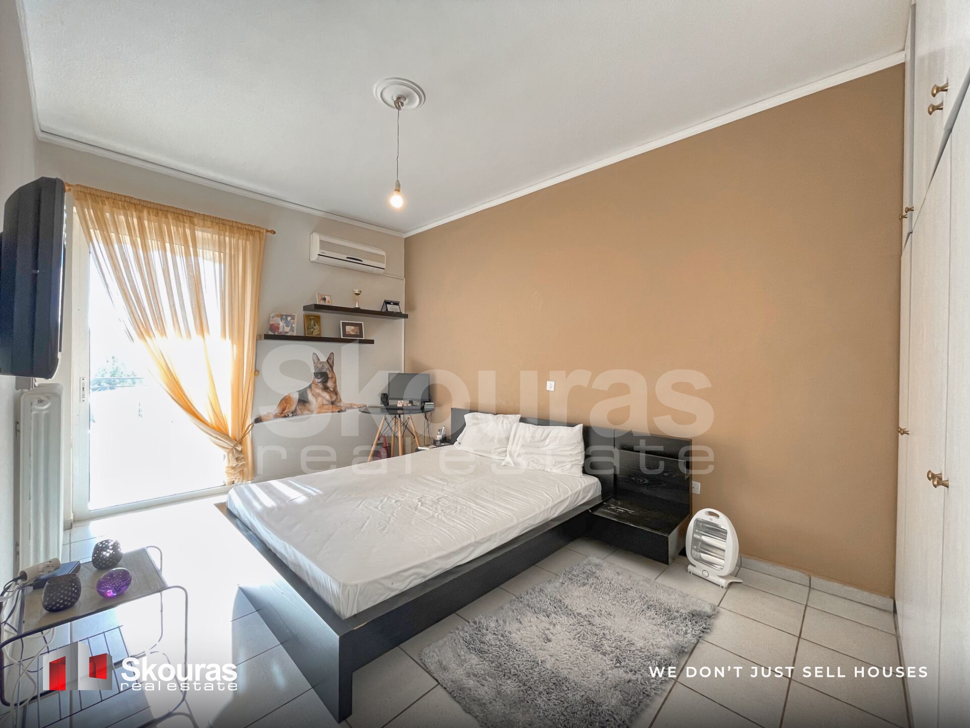 Gallery image 12
