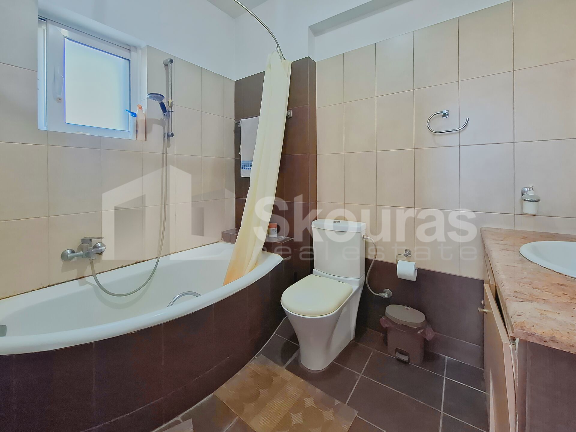 Gallery image 13