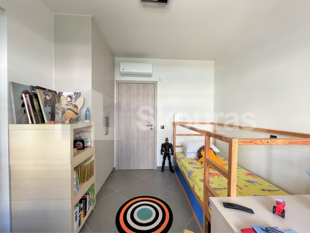 Gallery image 12