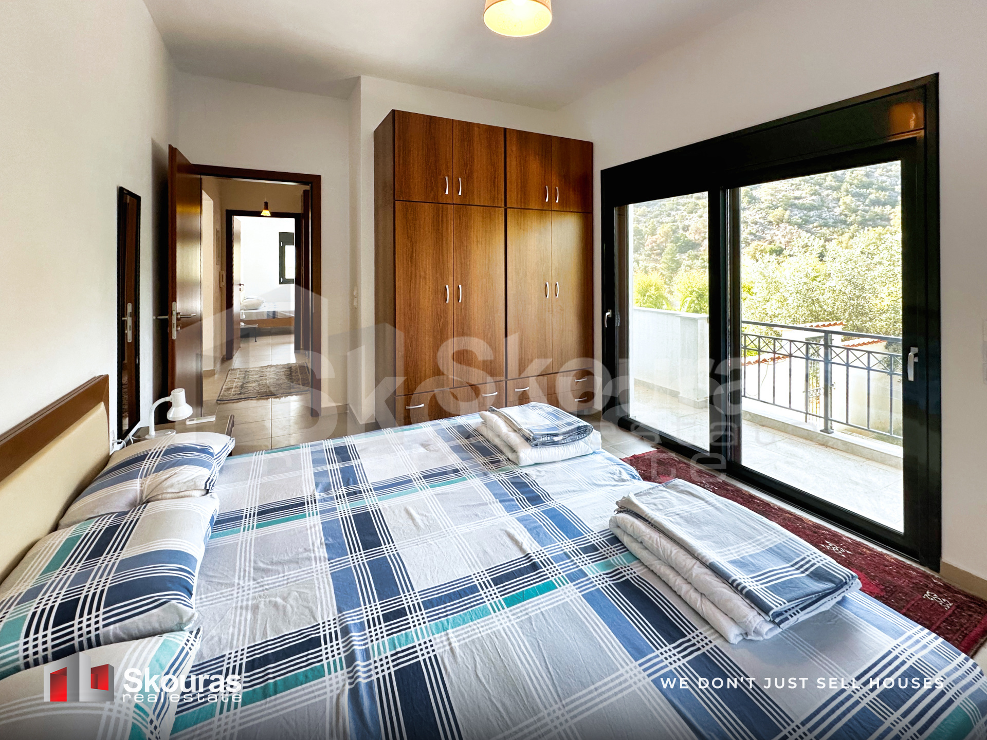 Gallery image 16