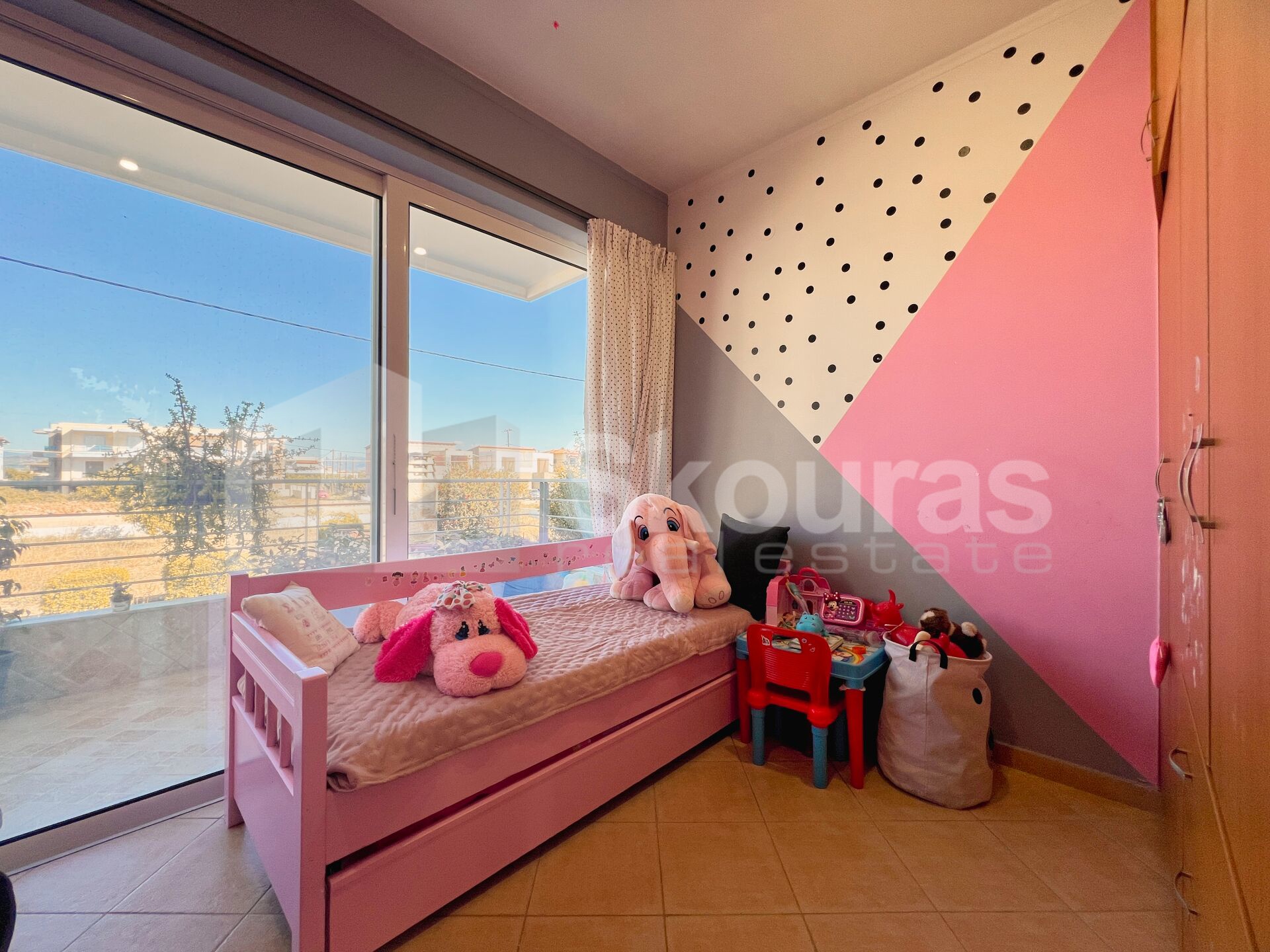 Gallery image 10