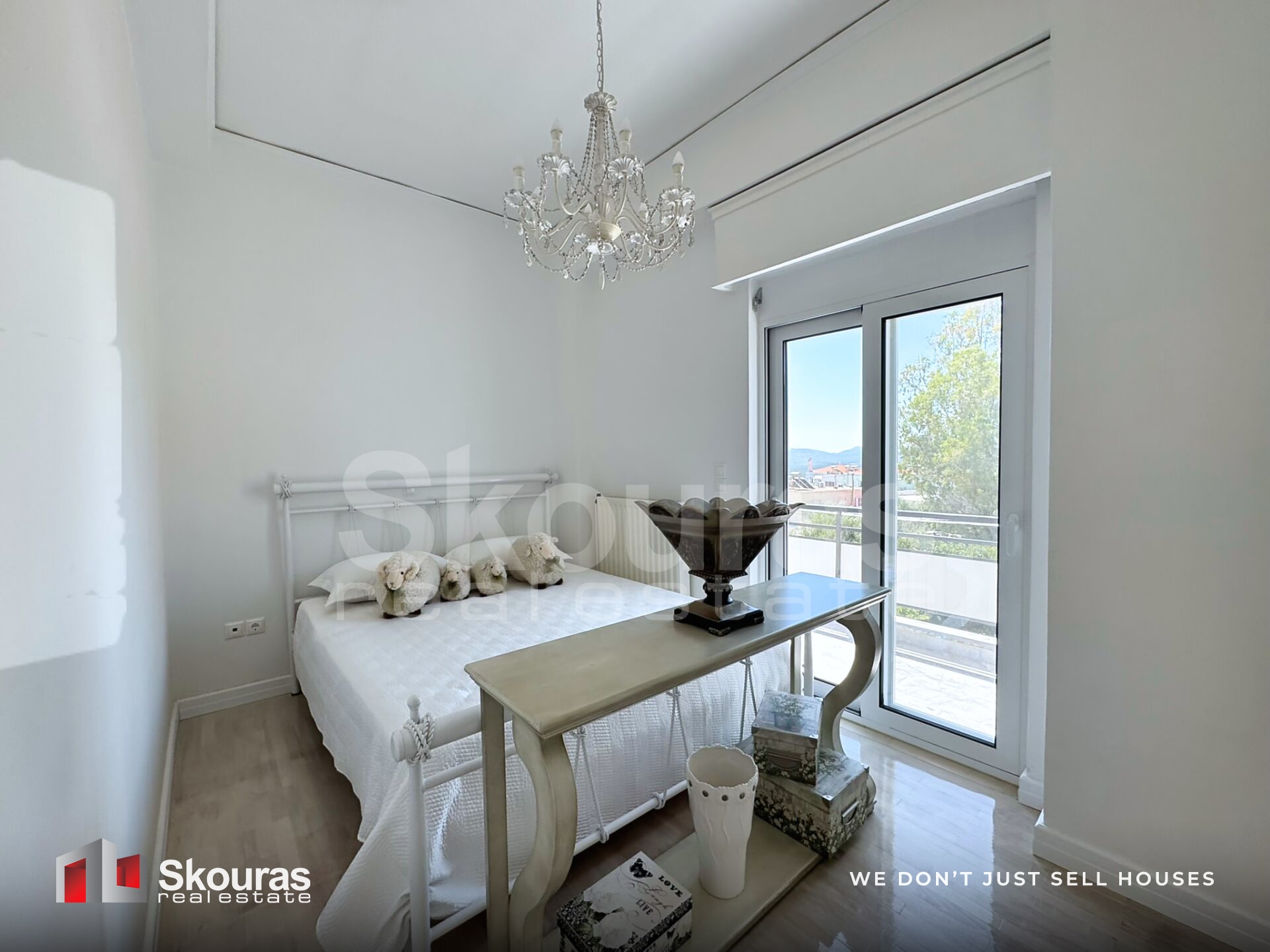 Gallery image 12
