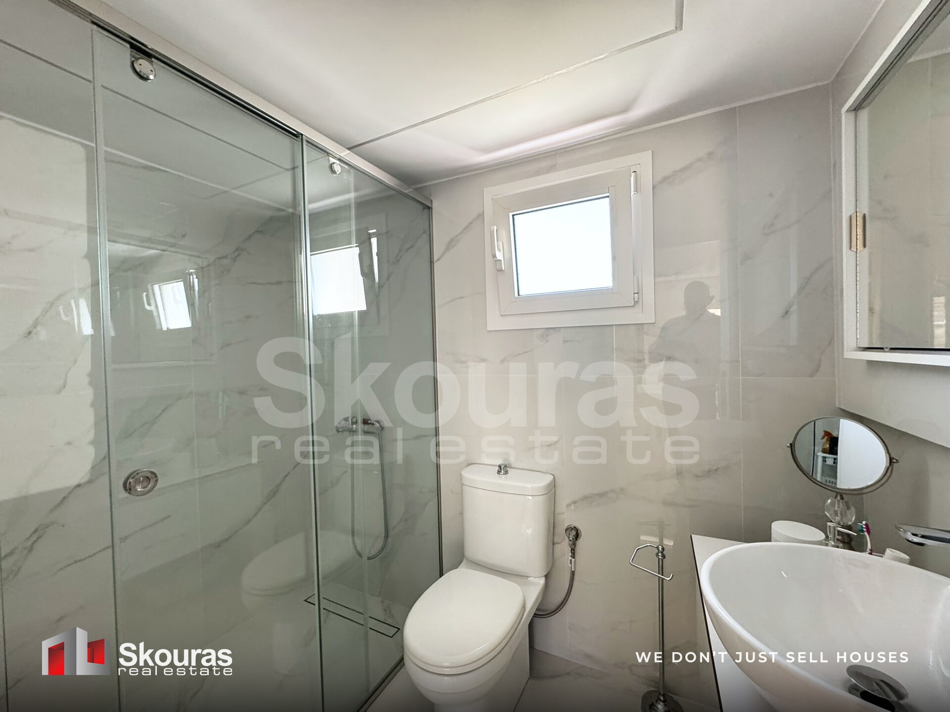 Gallery image 17