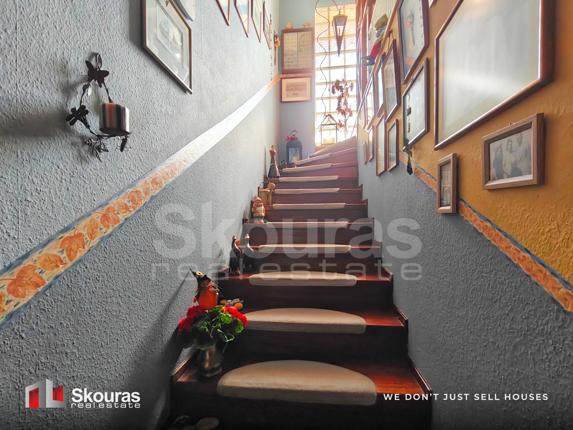 Gallery image 16