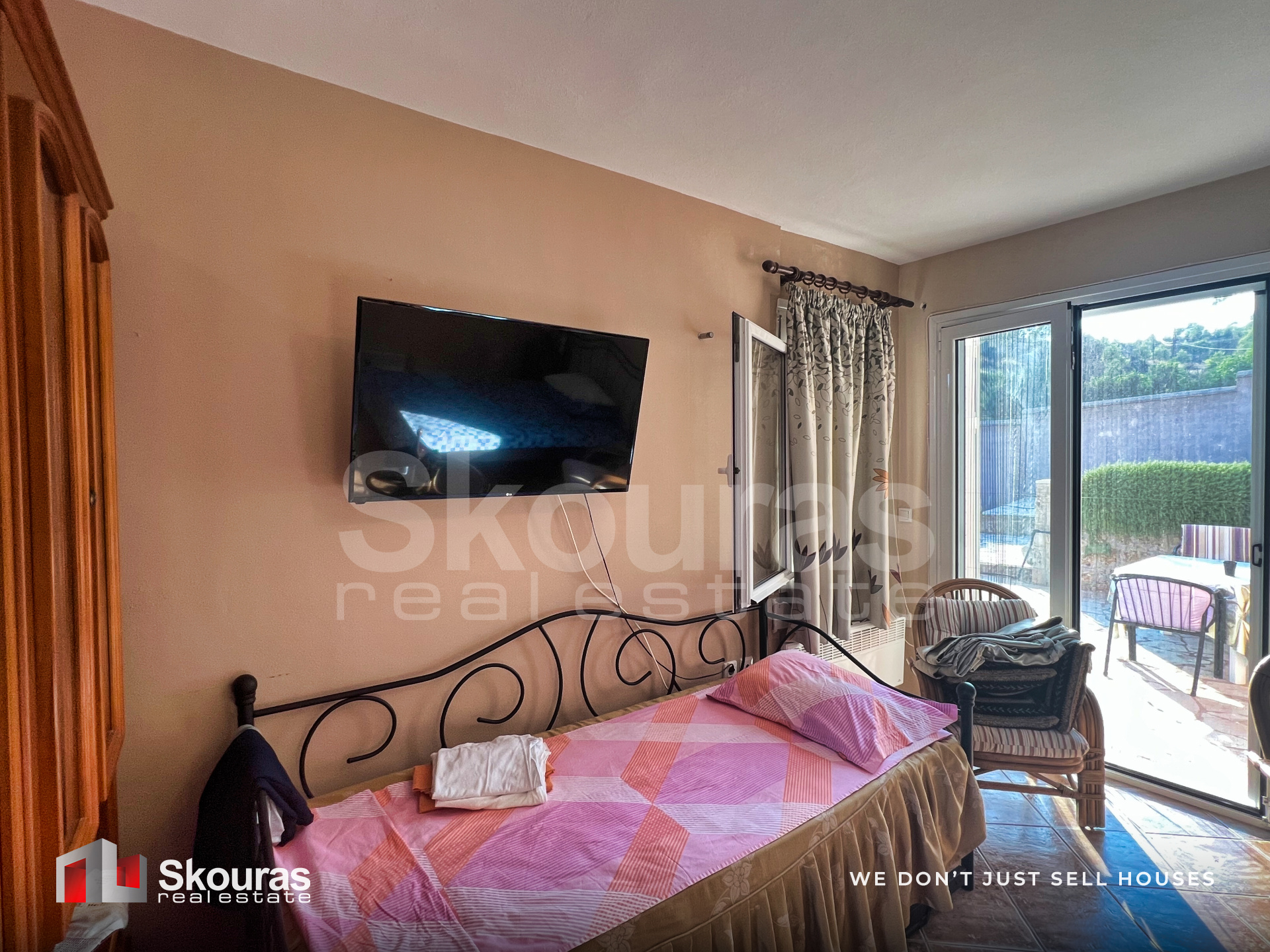 Gallery image 11