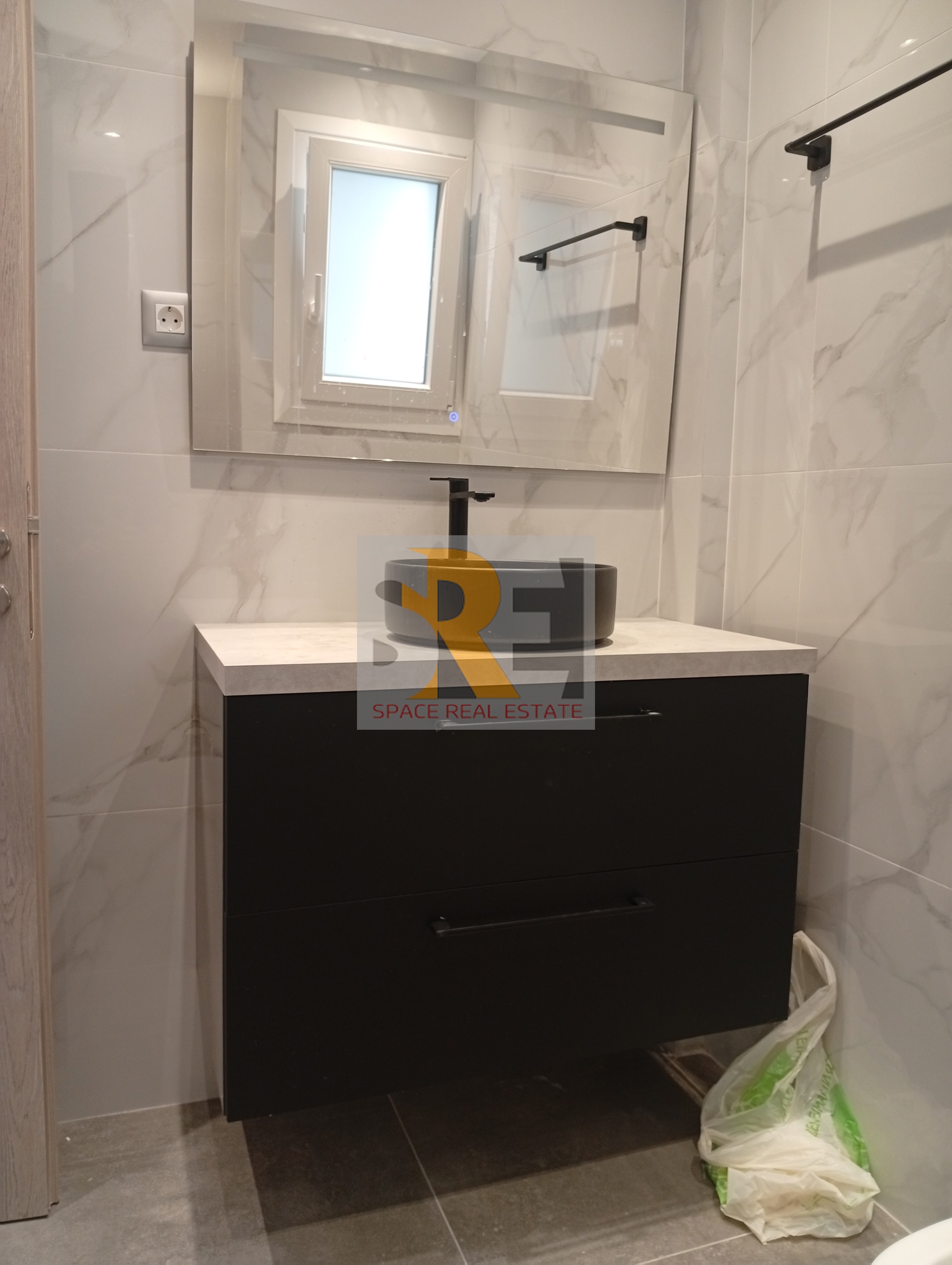 Gallery image 13