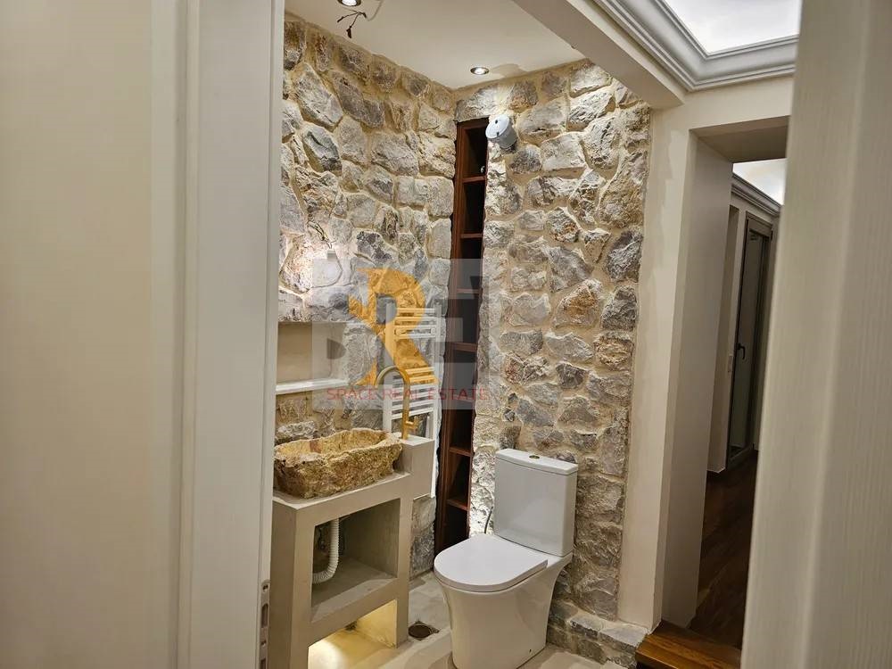 Gallery image 16