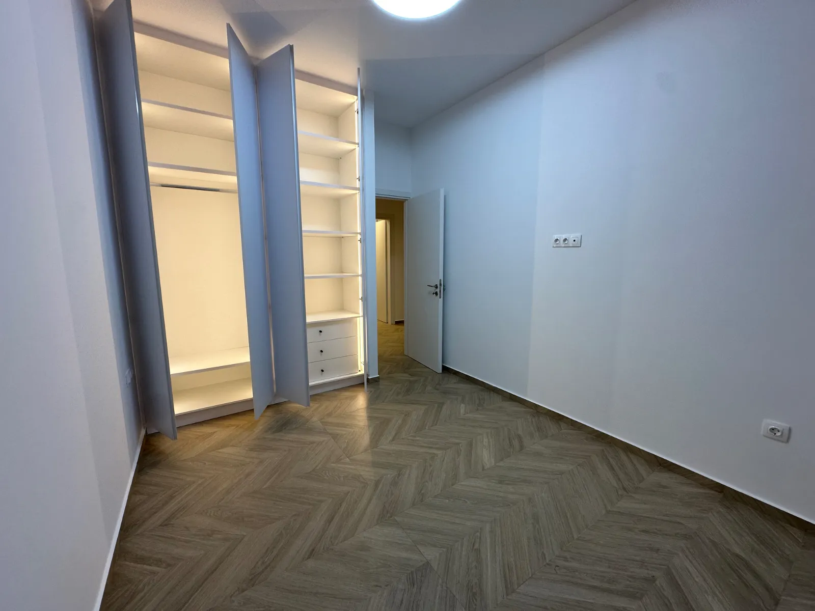 Gallery image 9