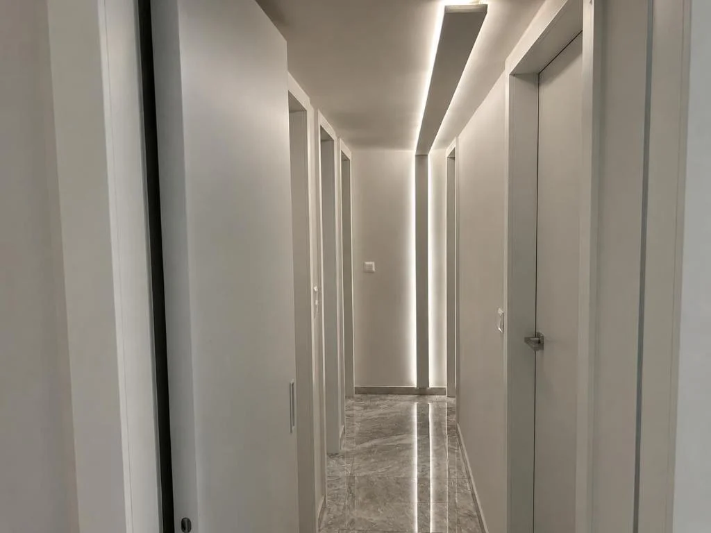 Gallery image 12