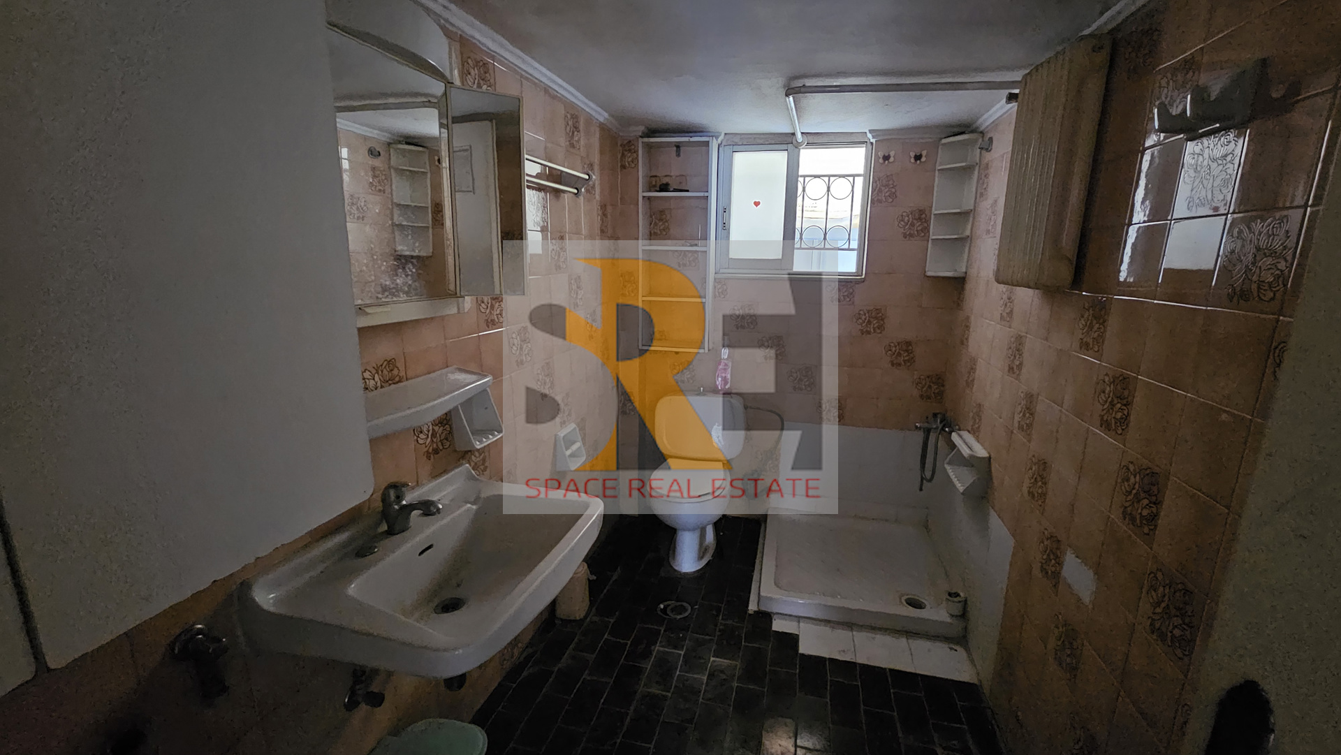 Gallery image 12