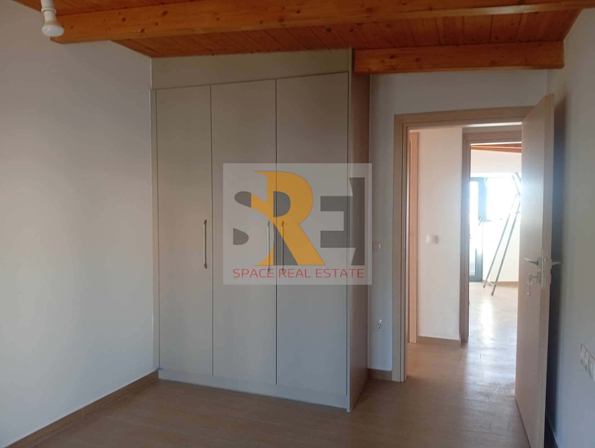 Gallery image 15