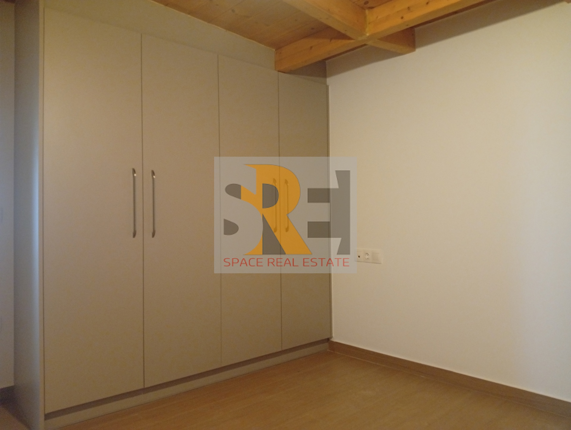 Gallery image 13