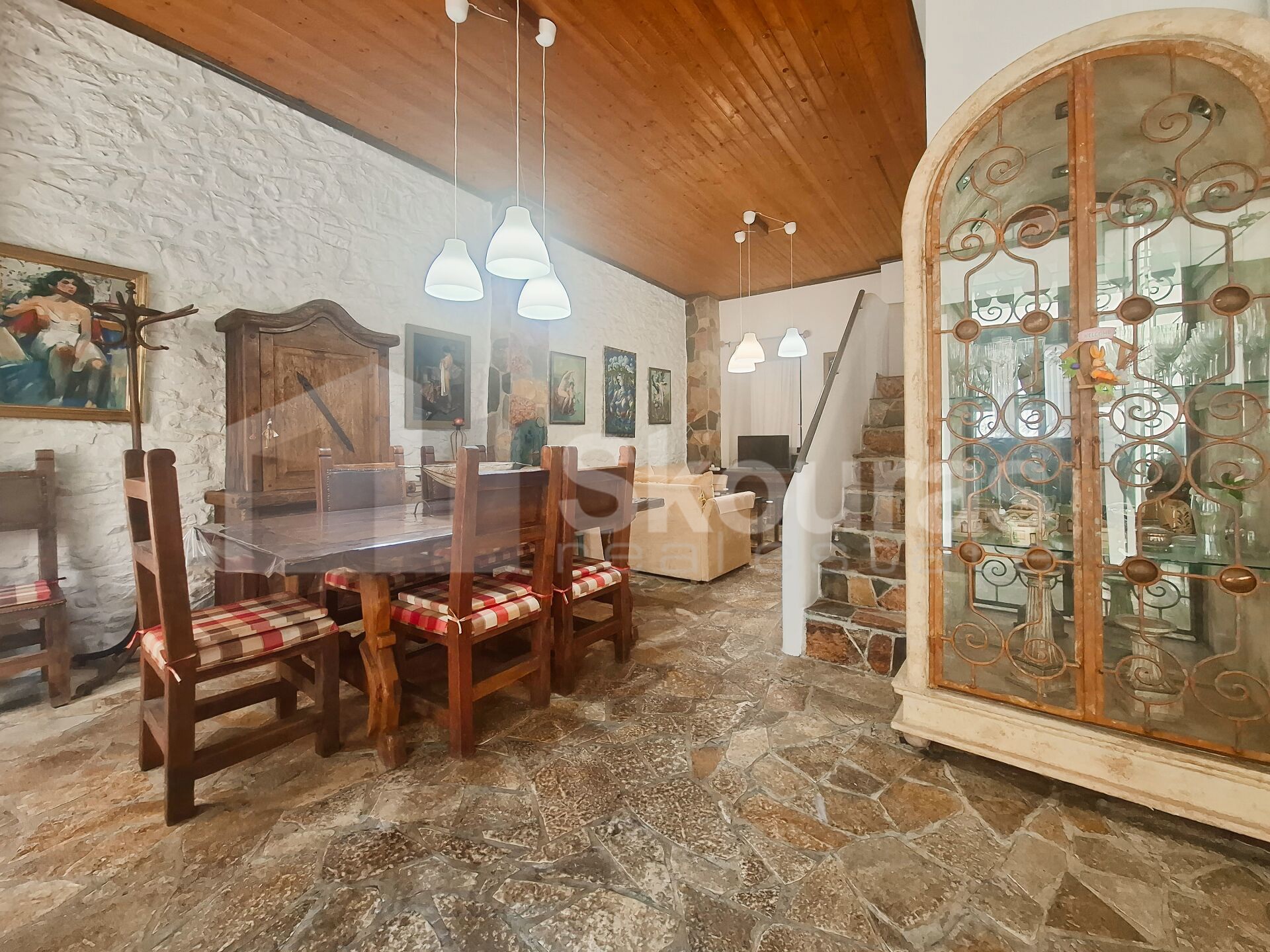 Gallery image 13