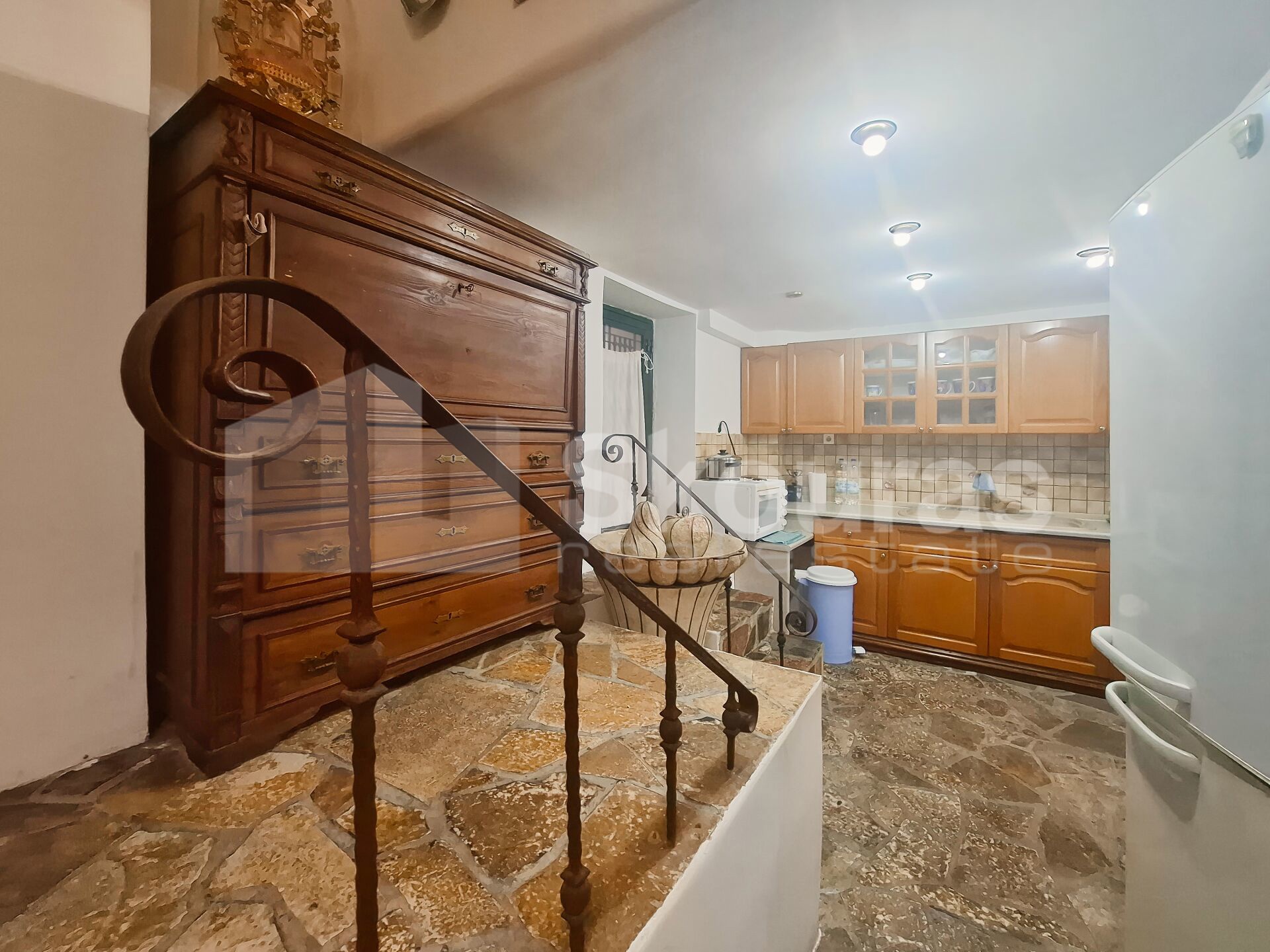 Gallery image 8