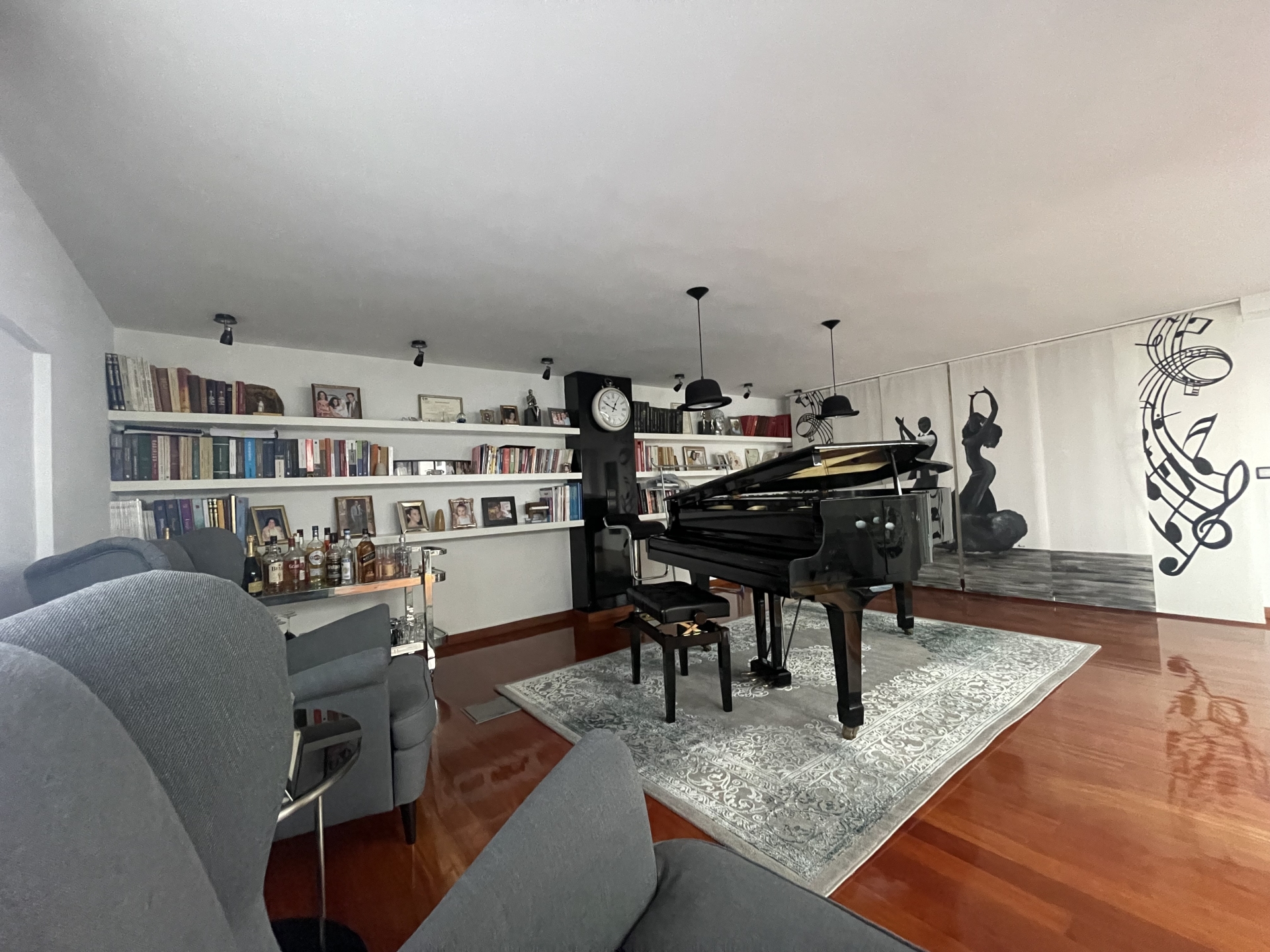 Gallery image 7