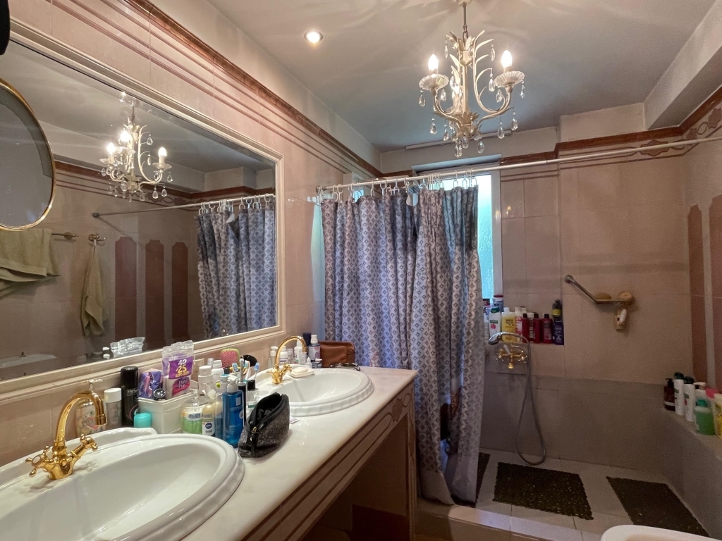 Gallery image 15