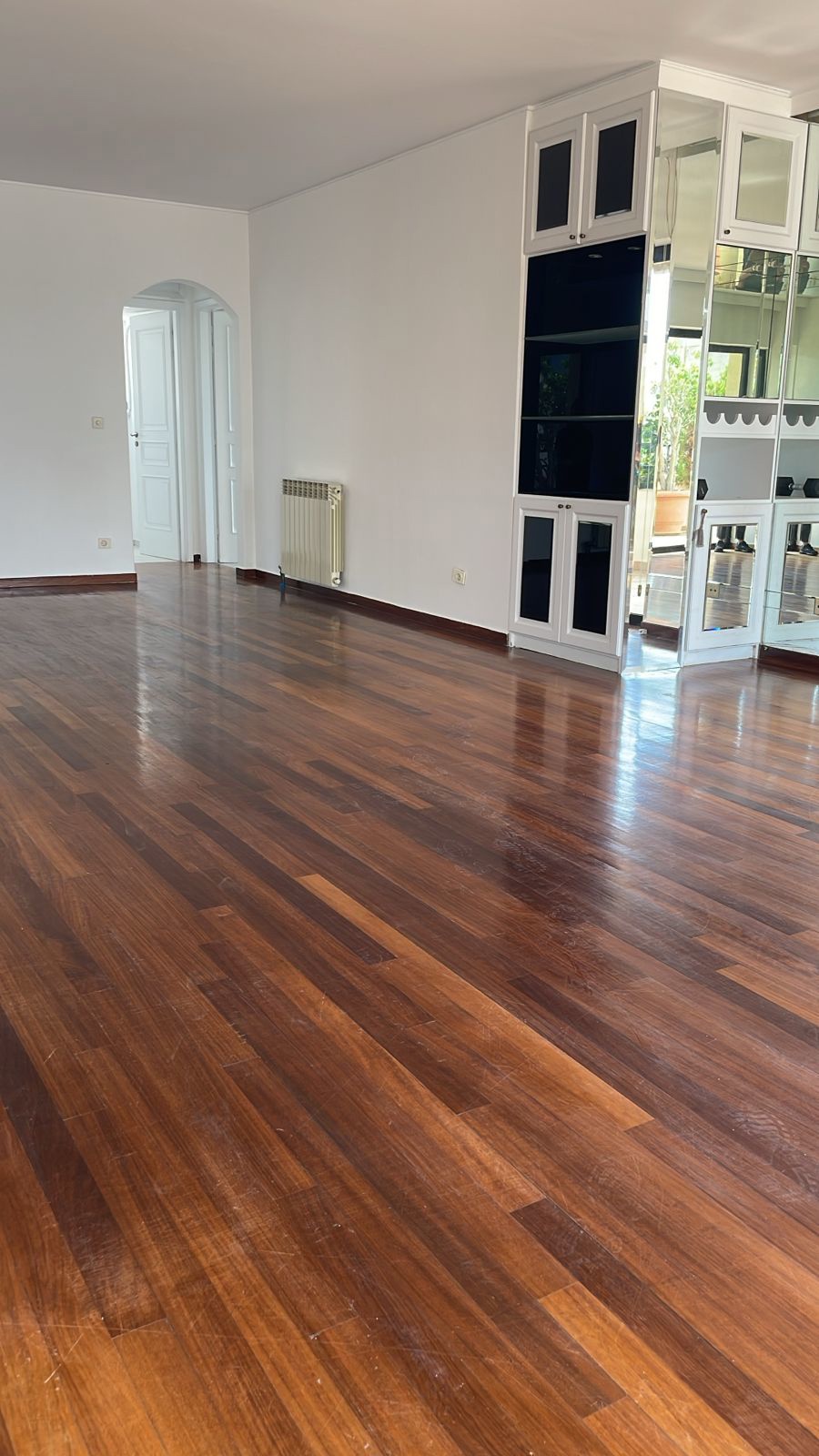 Gallery image 13