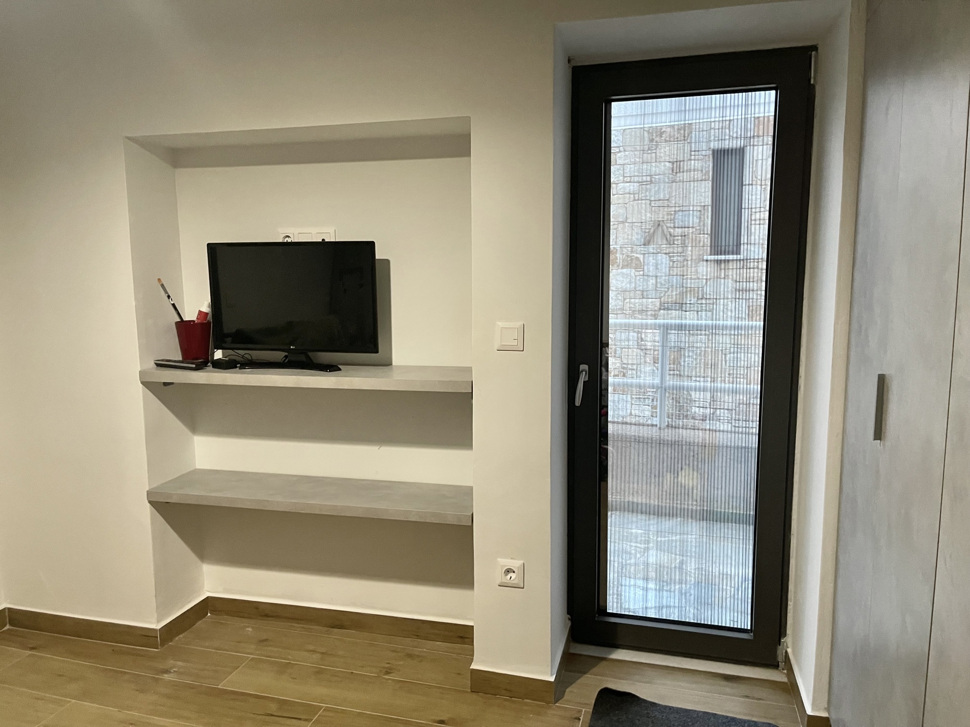 Gallery image 16