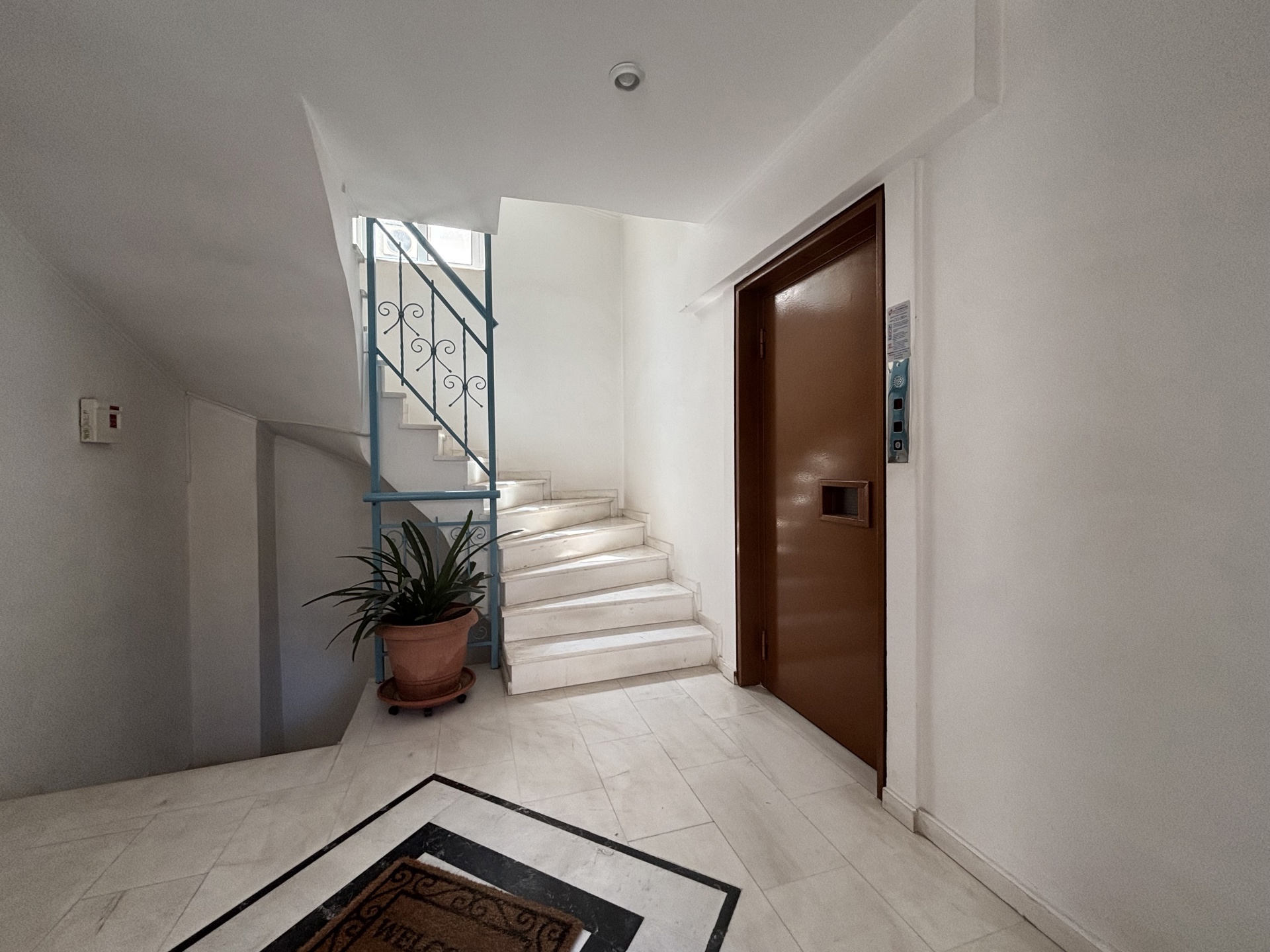 Gallery image 18