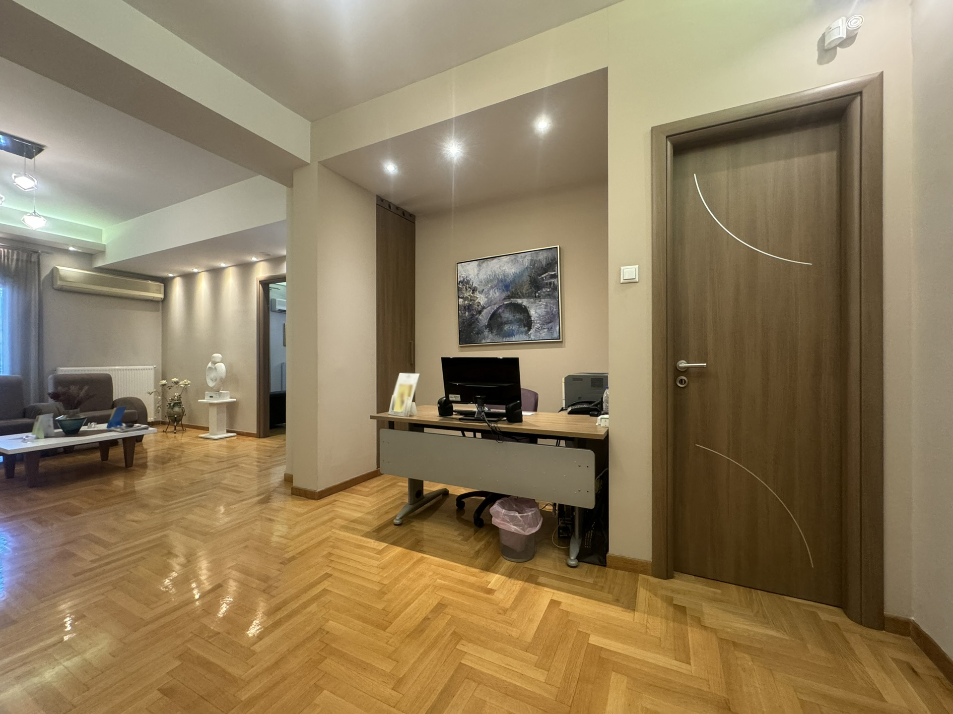 Gallery image 7